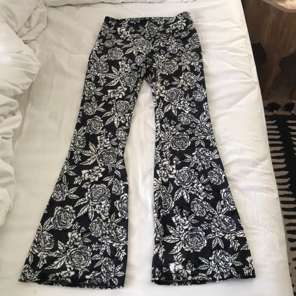 Billabong Velvet Flared Leggings